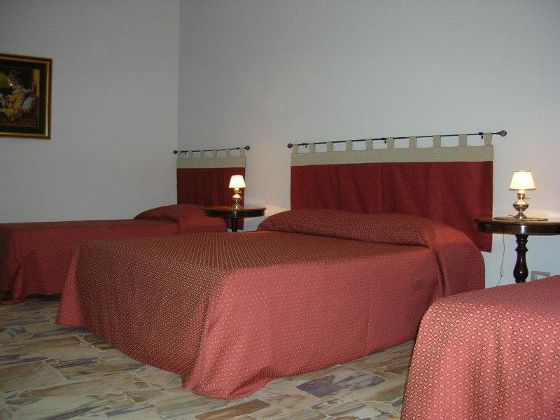 La Durlindana B&B 阿奇雷亚莱 客房 照片